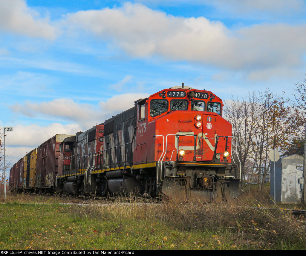 CN 4778 leads 559